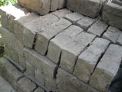 Кирпичи из глины, делаем сами